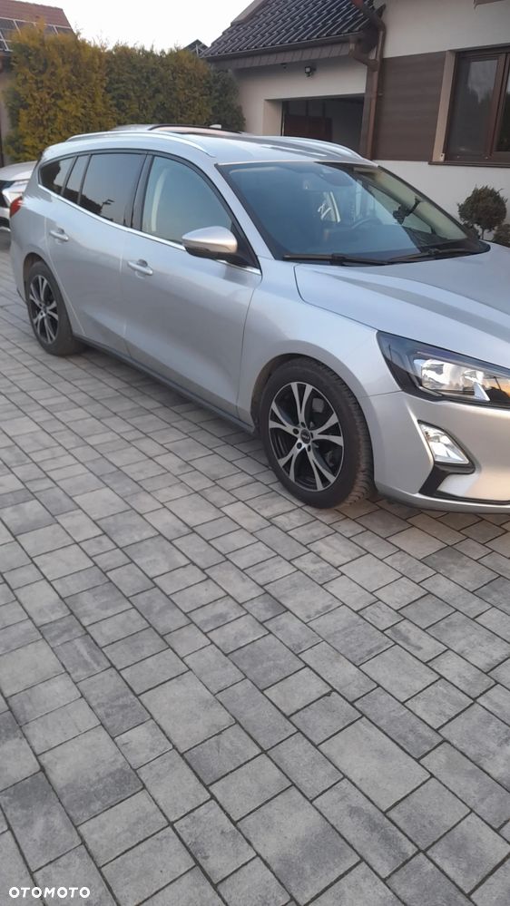 Ford Focus 1.5 EcoBlue Start-Stopp-System COOL&CONNECT - 2