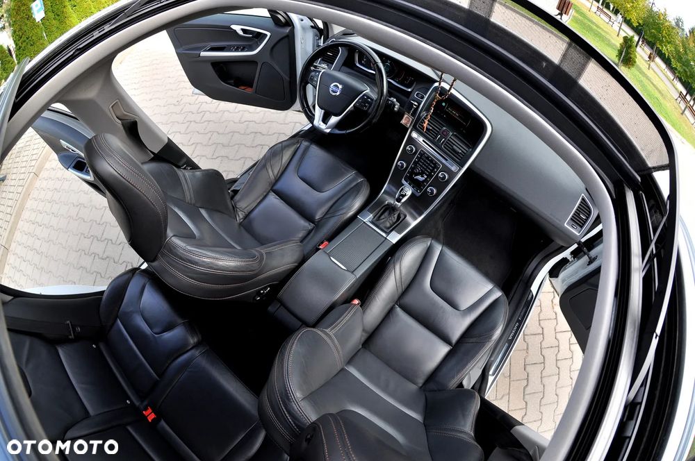 Volvo XC 60 D4 Geartronic Summum - 23