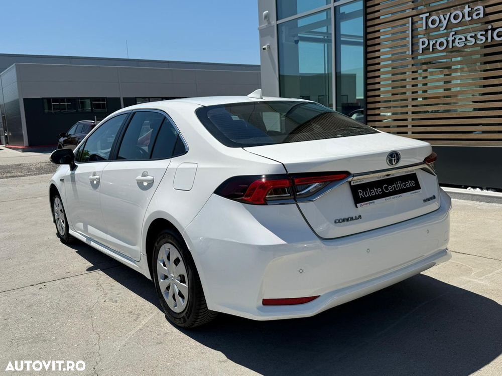 Toyota Corolla 1.8 HSD Business - 8