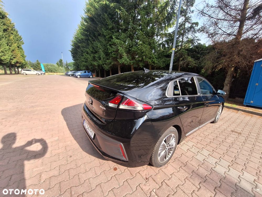 Hyundai IONIQ - 6