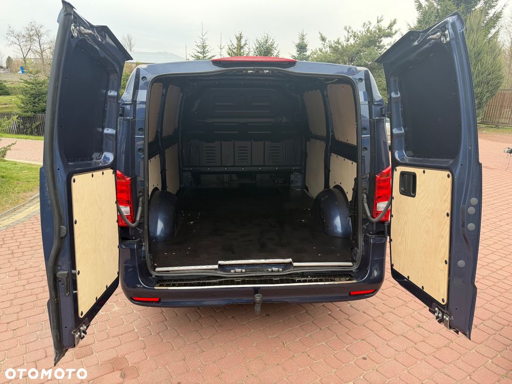 Mercedes-Benz VITO - 16