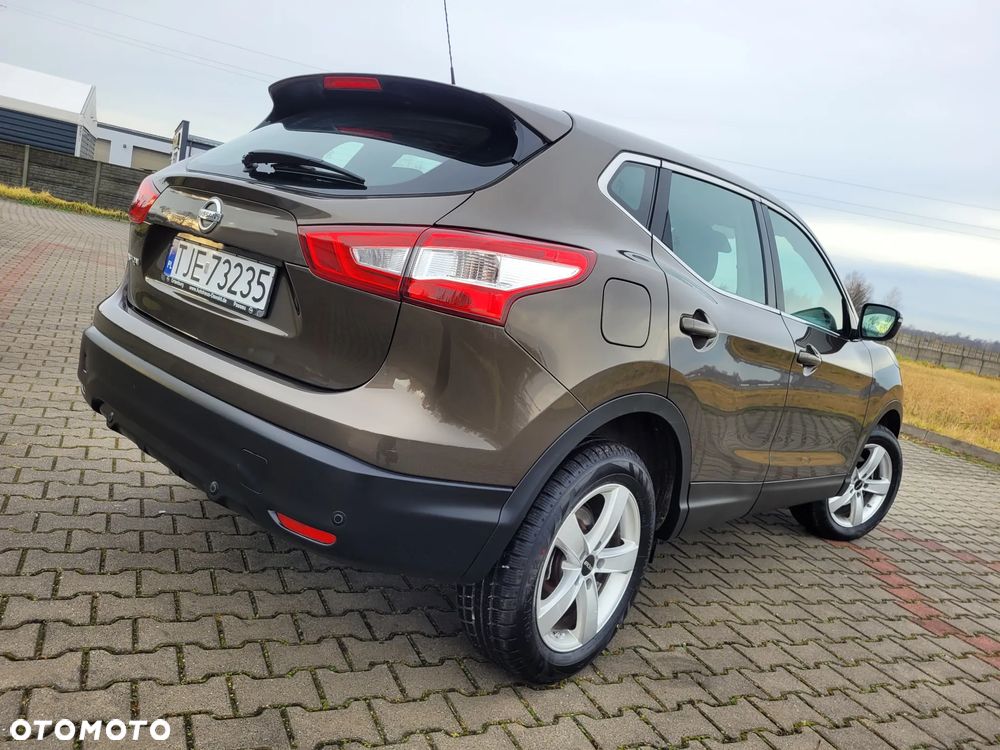 Nissan Qashqai 1.2 DIG-T N-Vision - 8