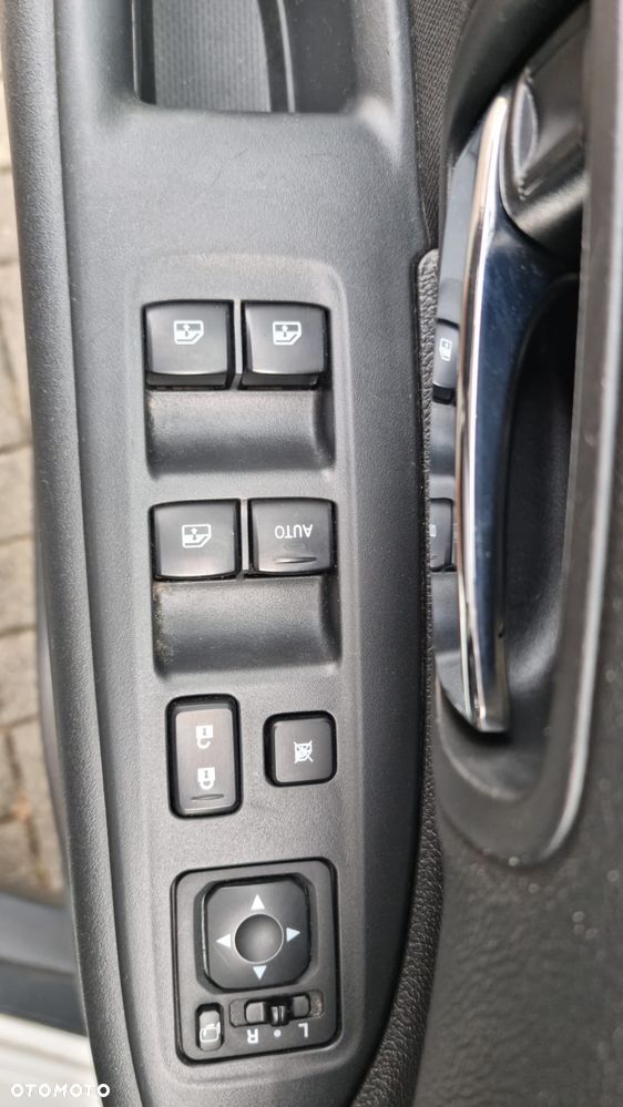 Mitsubishi Outlander 2.0 Invite + 2WD - 8