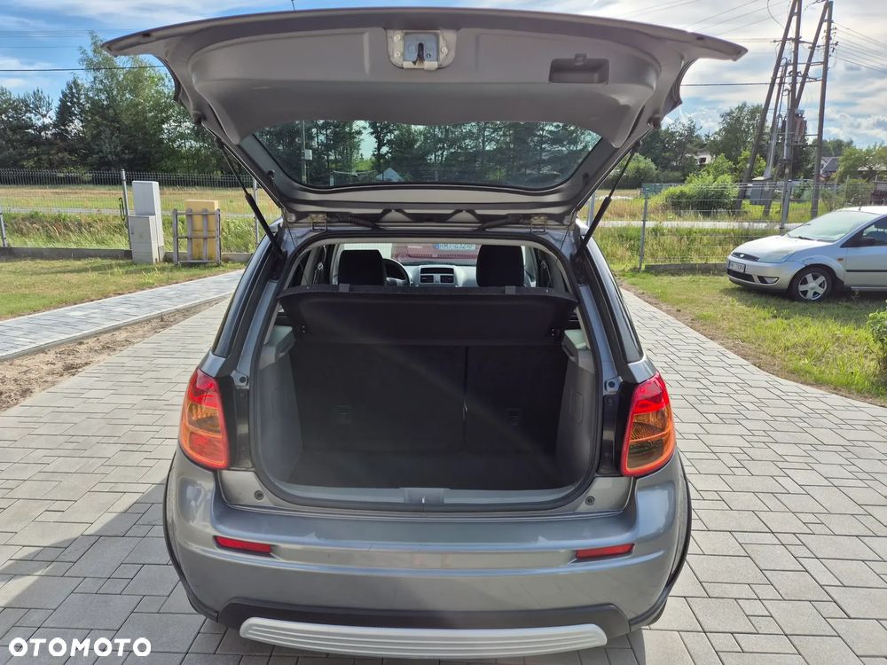 Suzuki SX4 1.6 GS / Premium 4WD - 11