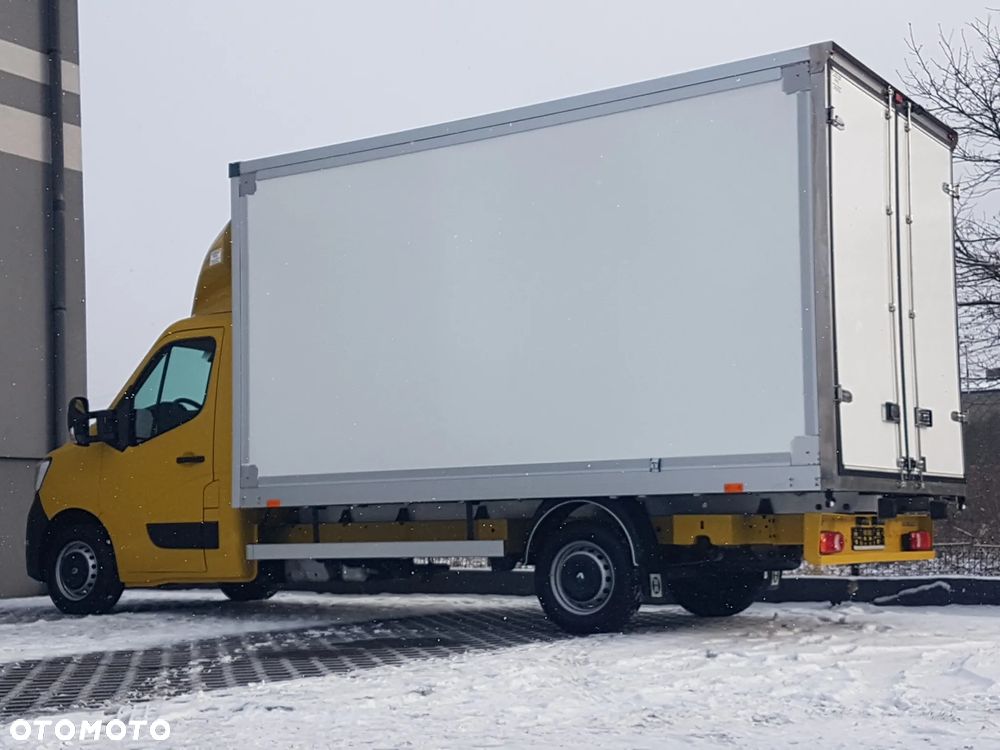 Renault MASTER KONTENER 8EP 4,22x2,23x2,23 KLIMA MANUAL KRAJOWY 6-BIEGÓW - 28