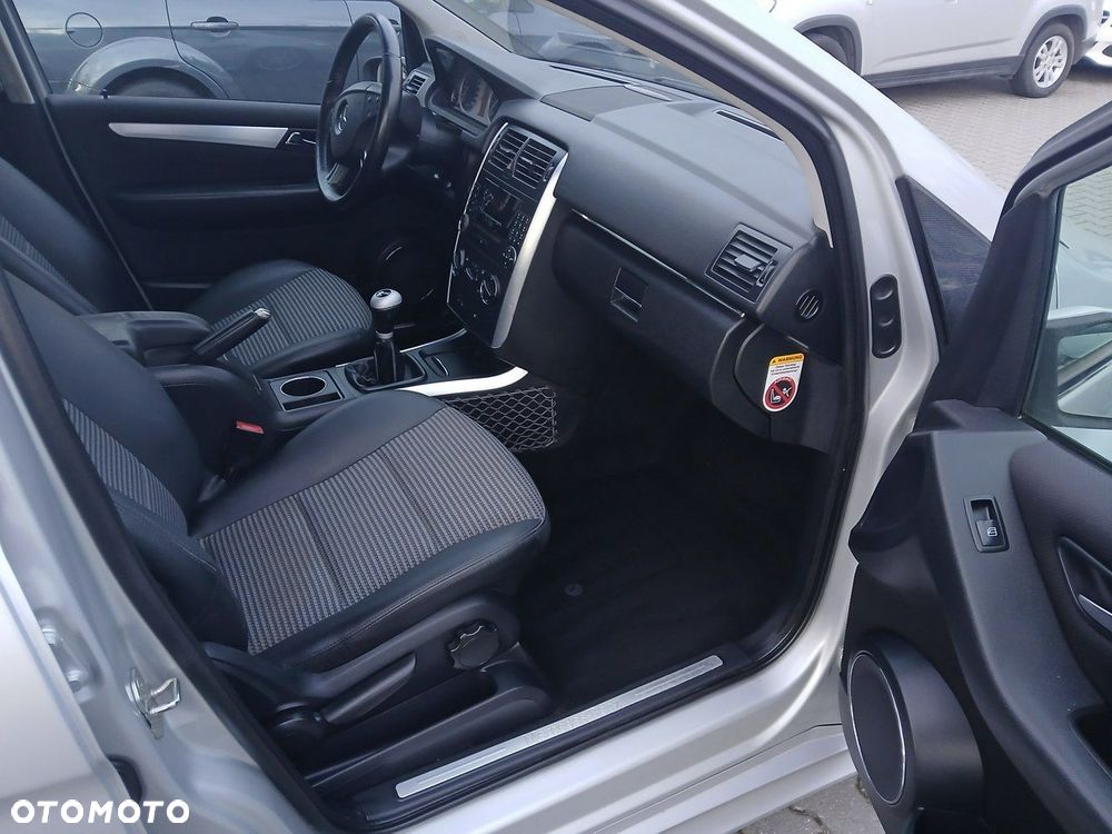 Mercedes-Benz Klasa B 170 - 12