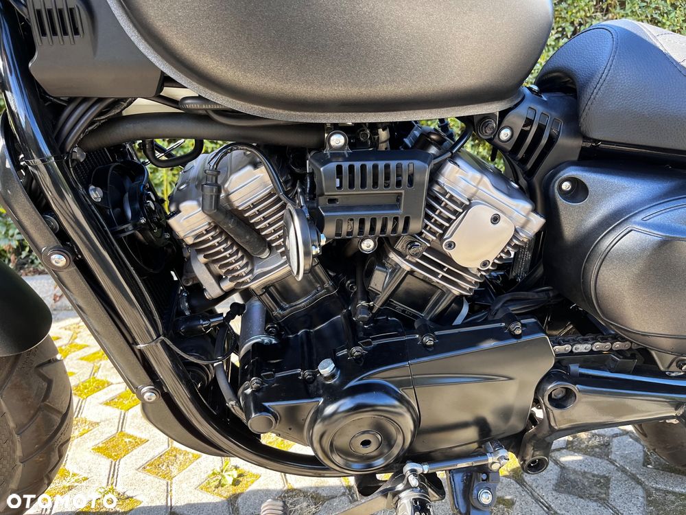 Hyosung GV - 12