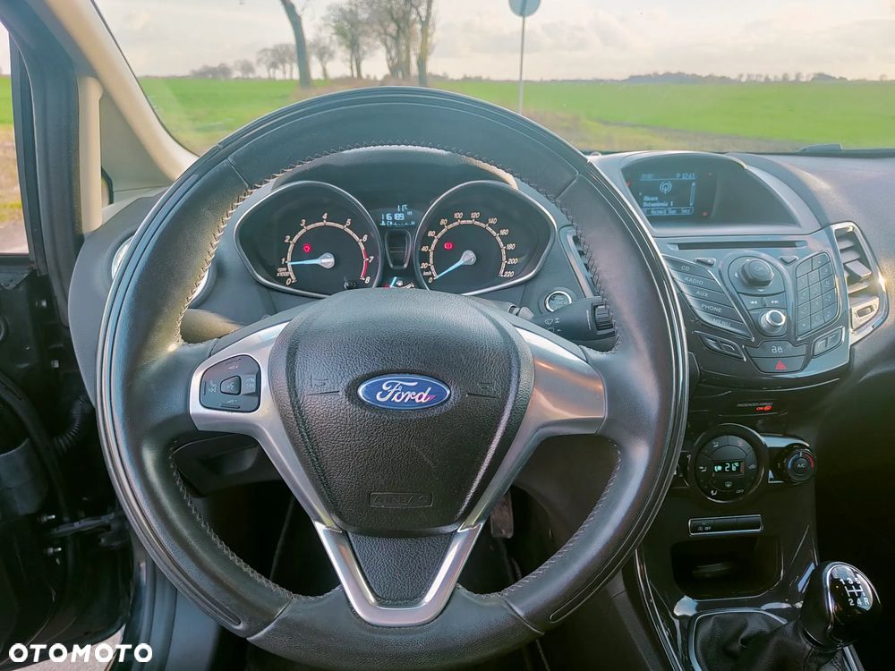 Ford Fiesta - 15