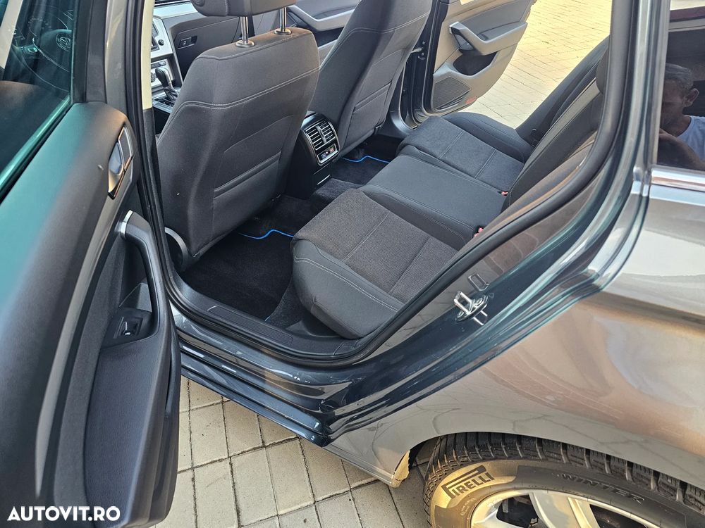 Volkswagen Passat Variant 1.6 TDI (BlueMotion Technology) DSG Comfortline - 7