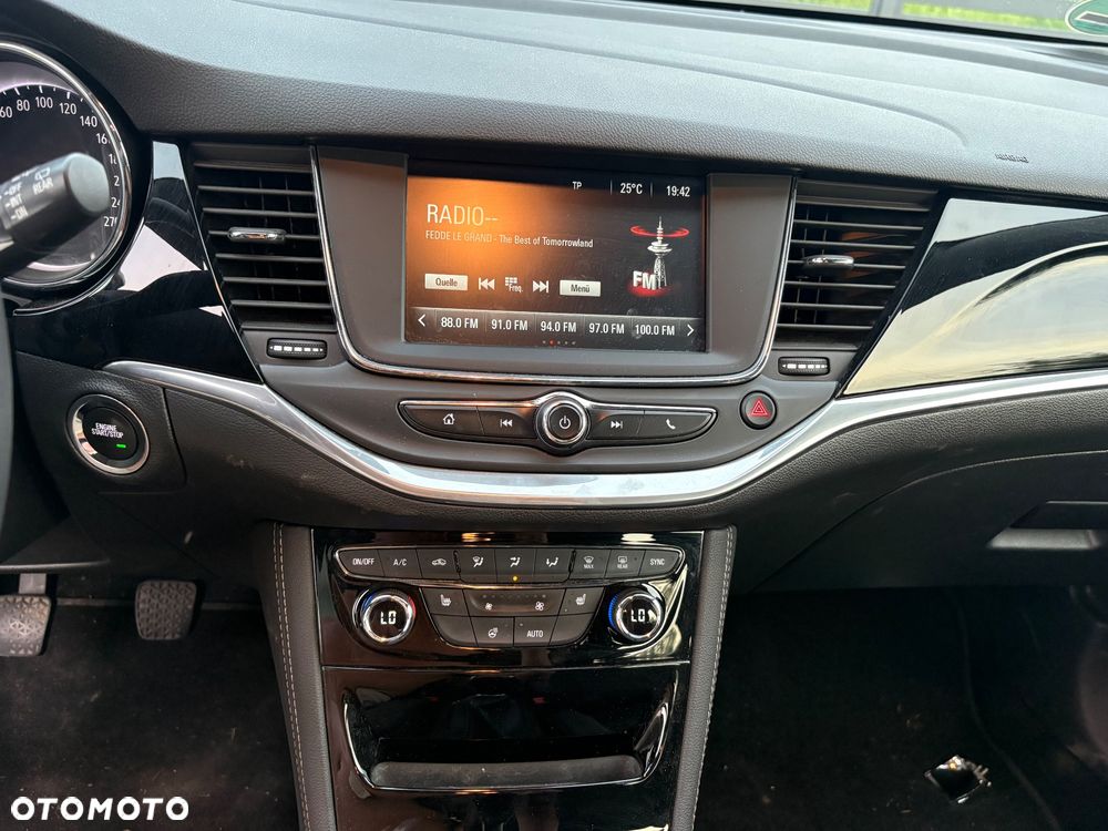 Opel Astra 1.4 Turbo Innovation - 13