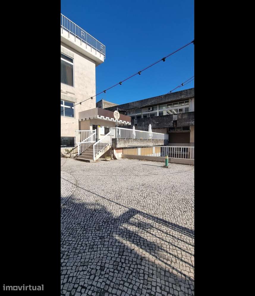 TAKE AWAY / ESPLANADA EM CENTRO COMERCIAL COIMBRA PRONTO A TRABALHAR - Grande imagem: 4/6