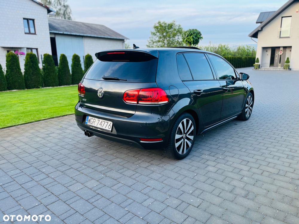Volkswagen Golf 2.0 TDI GTD DSG - 5