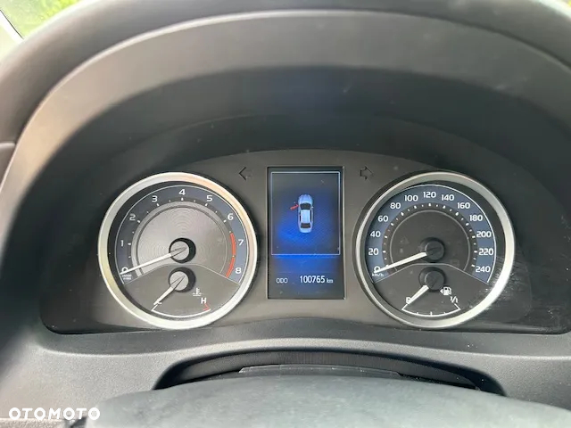 Toyota Corolla - 11