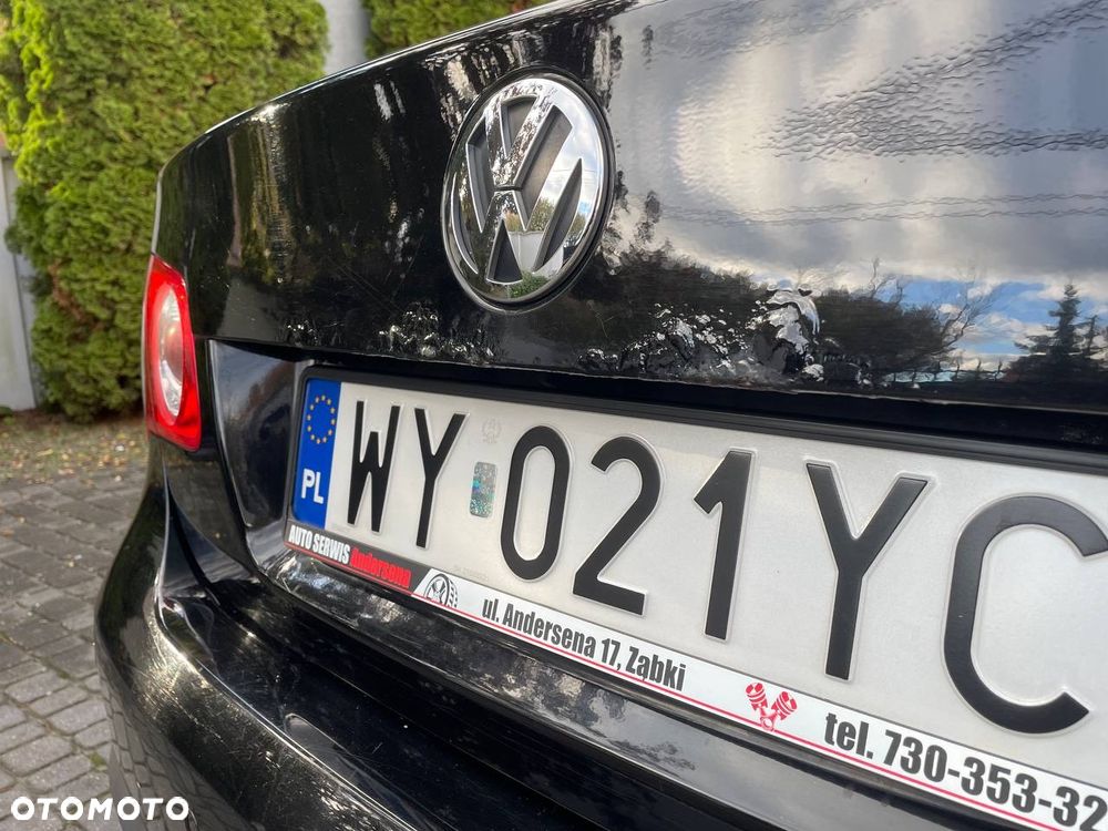 Volkswagen Jetta 2.0 TDI DPF Sportline - 9