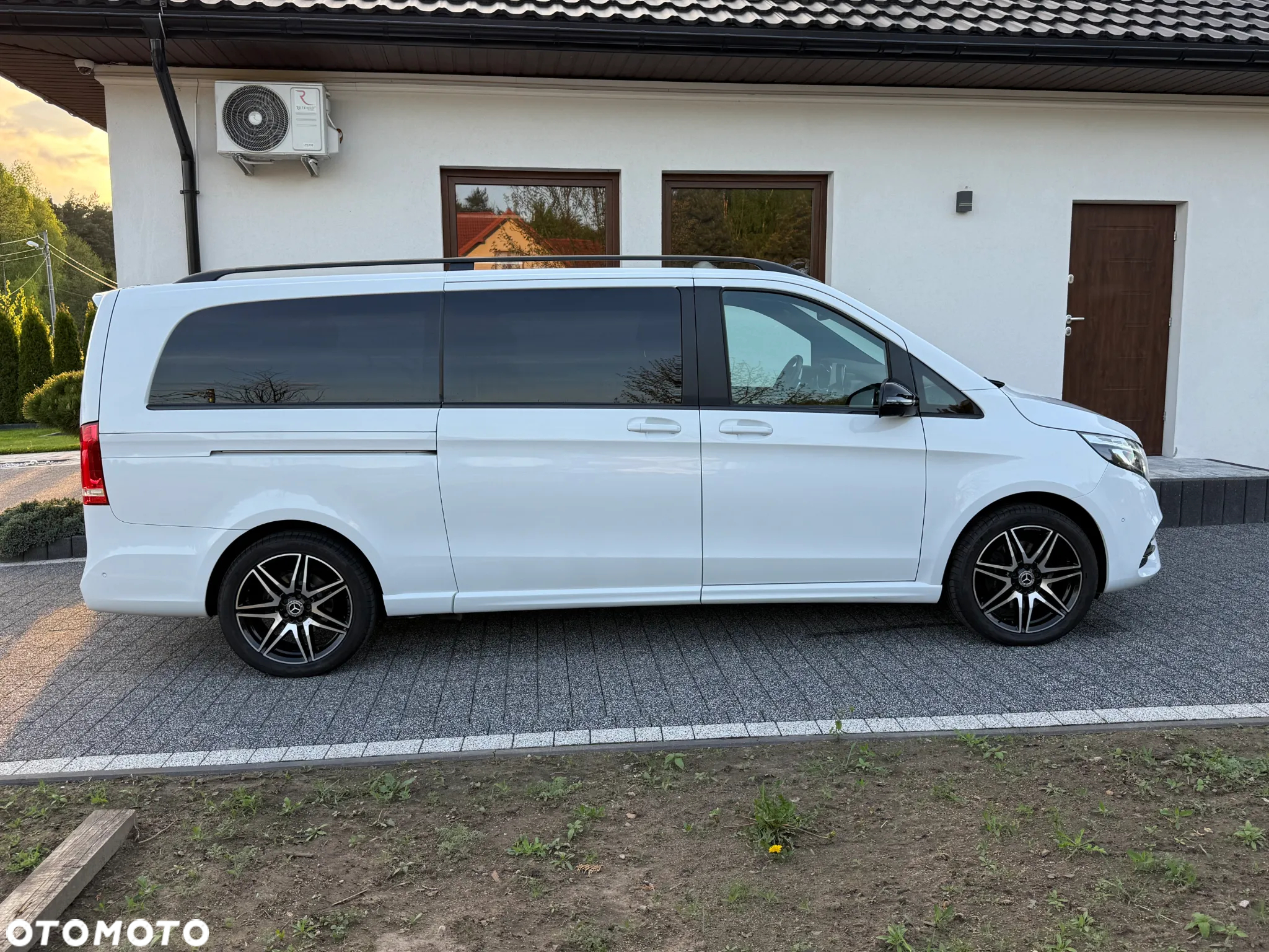 Mercedes-Benz Klasa V 300 d 4-Matic 9G-Tronic (ekstra d³) - 22