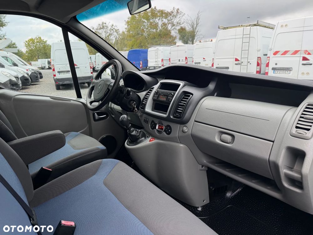 Renault Trafic 2.0 dCi 115 FAP Combi L1H1 Expression - 14