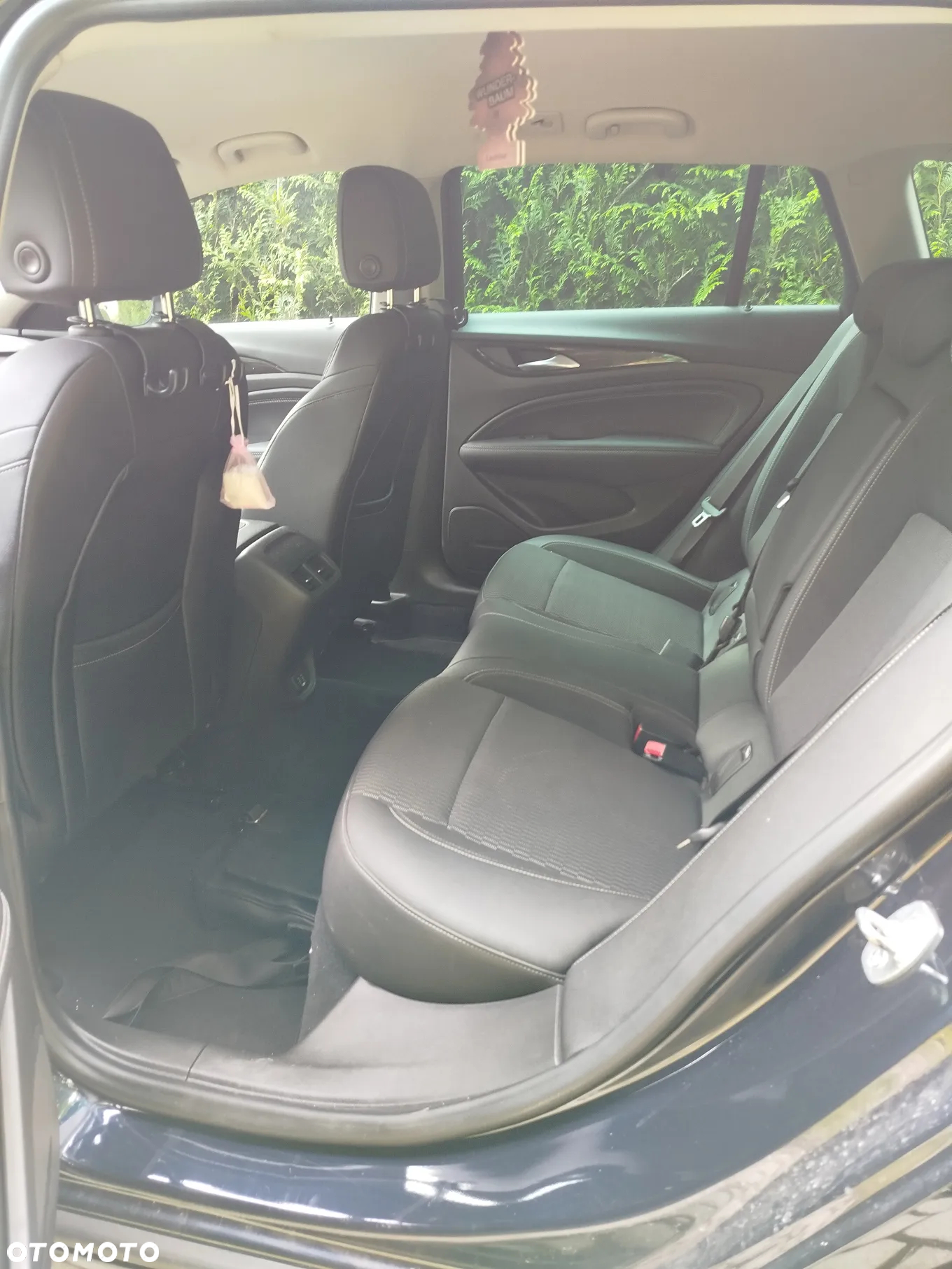 Opel Insignia 1.6 CDTI Sports Tourer ecoFLEXStart/Stop Business Edition - 11