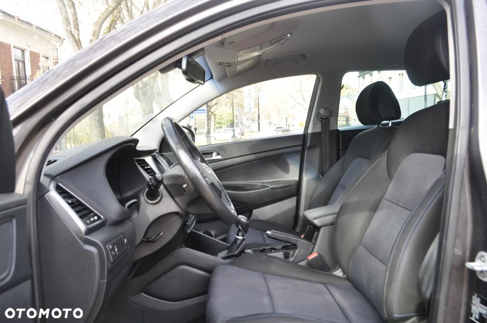 Hyundai Tucson 1.7 CRDI BlueDrive Style 2WD - 10