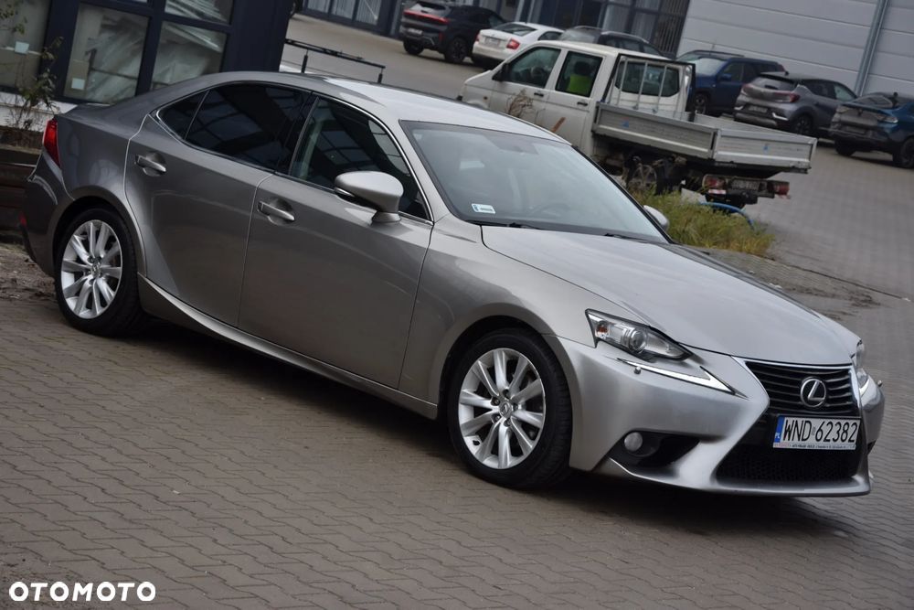 Lexus IS 250 Classic - 3