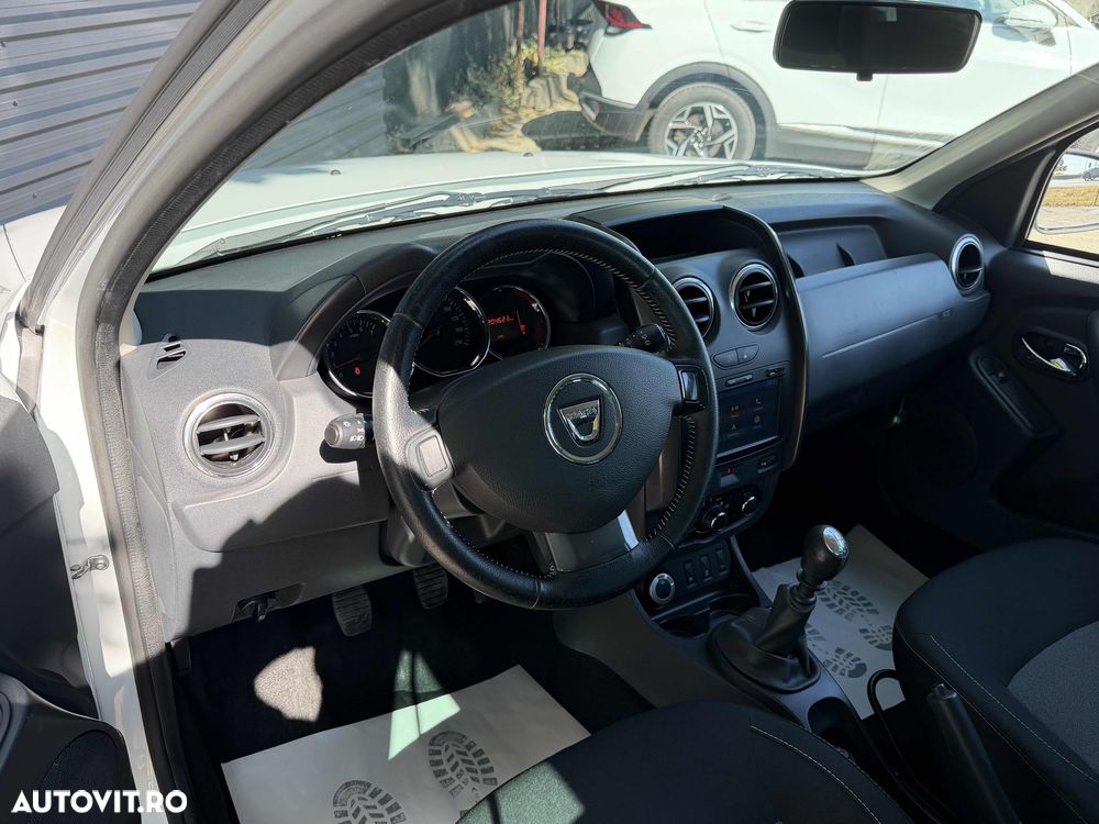 Dacia Duster 1.5 dCi 4x4 Prestige - 11