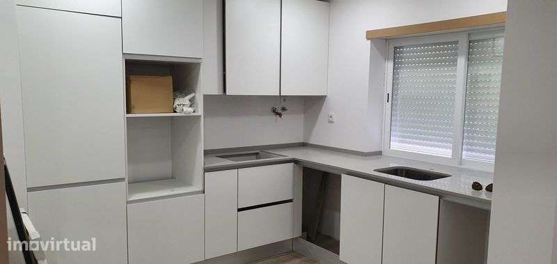 Apartamento T1 Fontainhas Baixa da Banheira - Grande imagem: 3/6