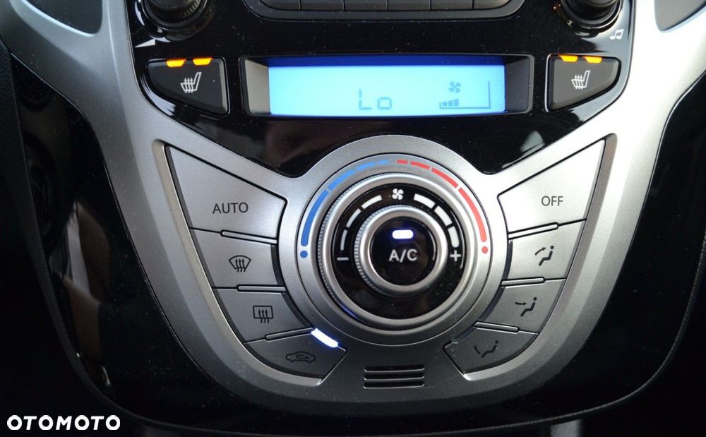 Hyundai ix20 1.4 Trend - 27