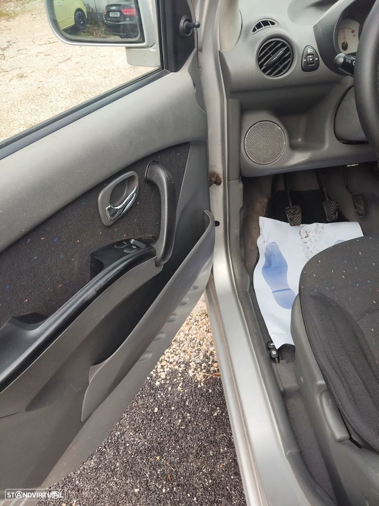 Hyundai Atos 1.0 Confort - 9