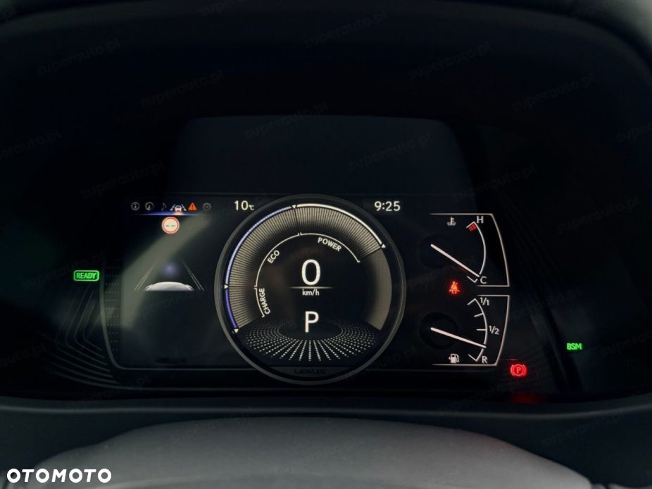 Lexus UX - 9