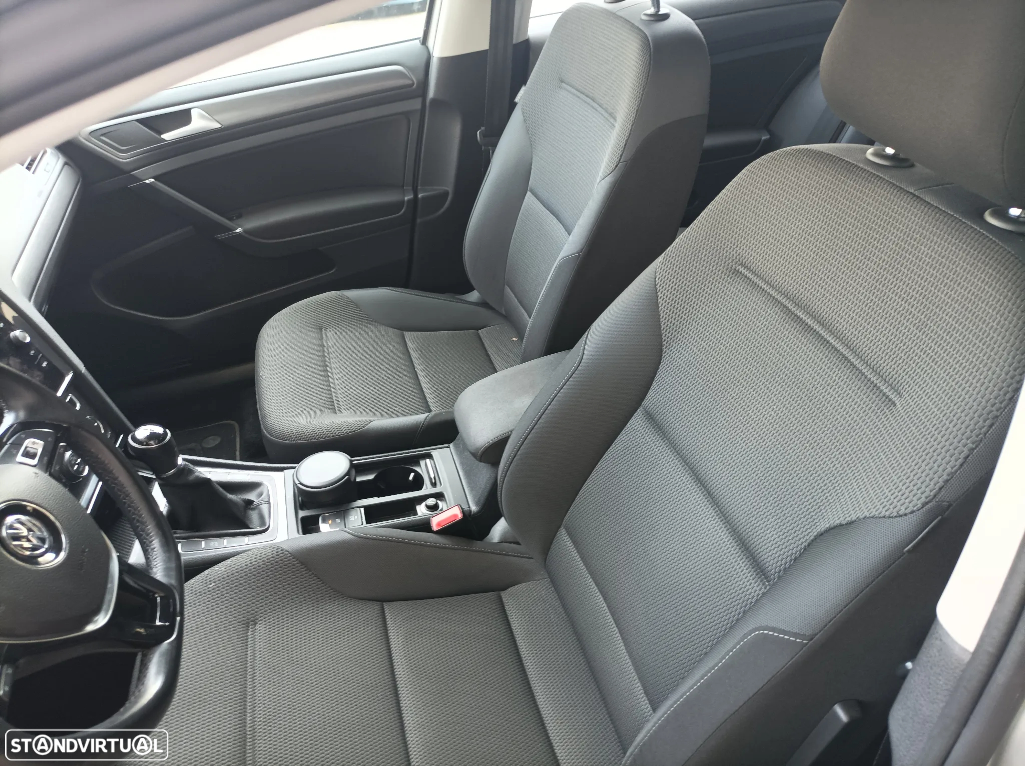 VW Golf Variant 1.6 TDi Confortline - 7
