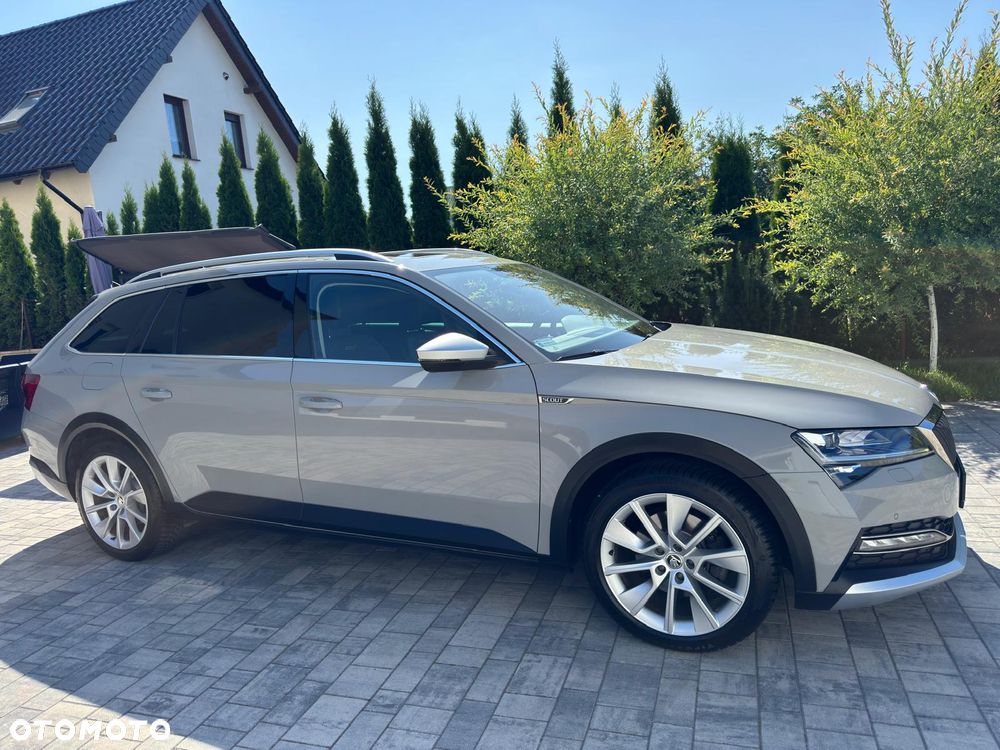 Skoda Superb 2.0 TDI SCR 4x4 Scout DSG - 4