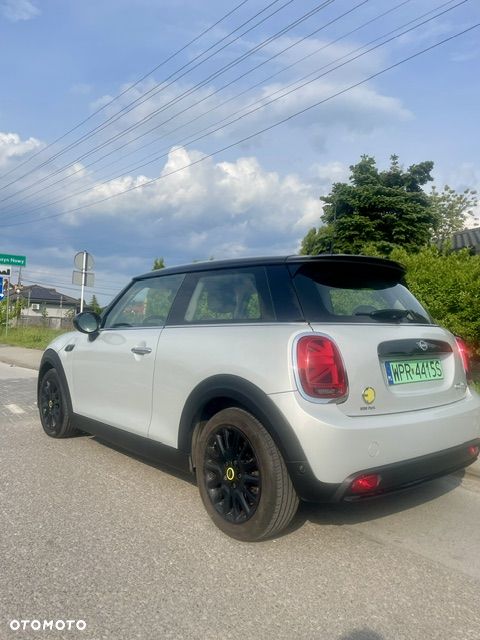 MINI Cooper SE Resolute Edition - 4