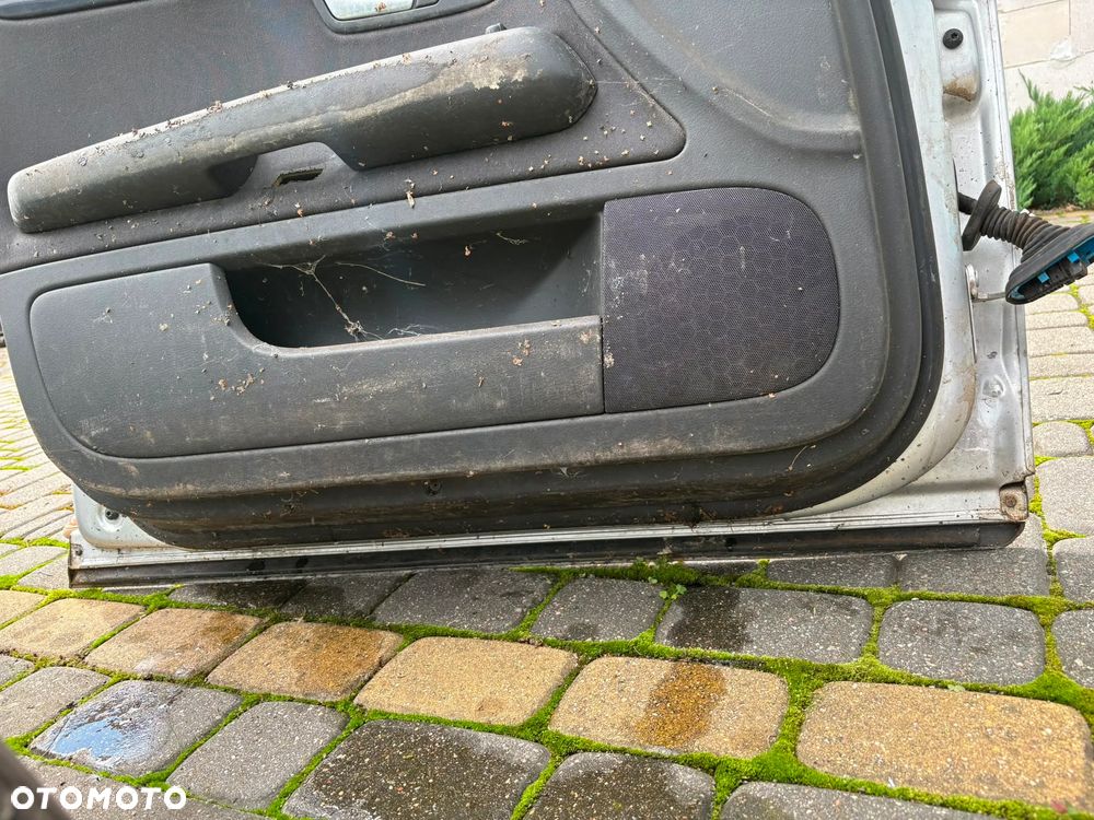 Maska grill drzwi lusterko audi a4 b6 sedan srebrne - 26