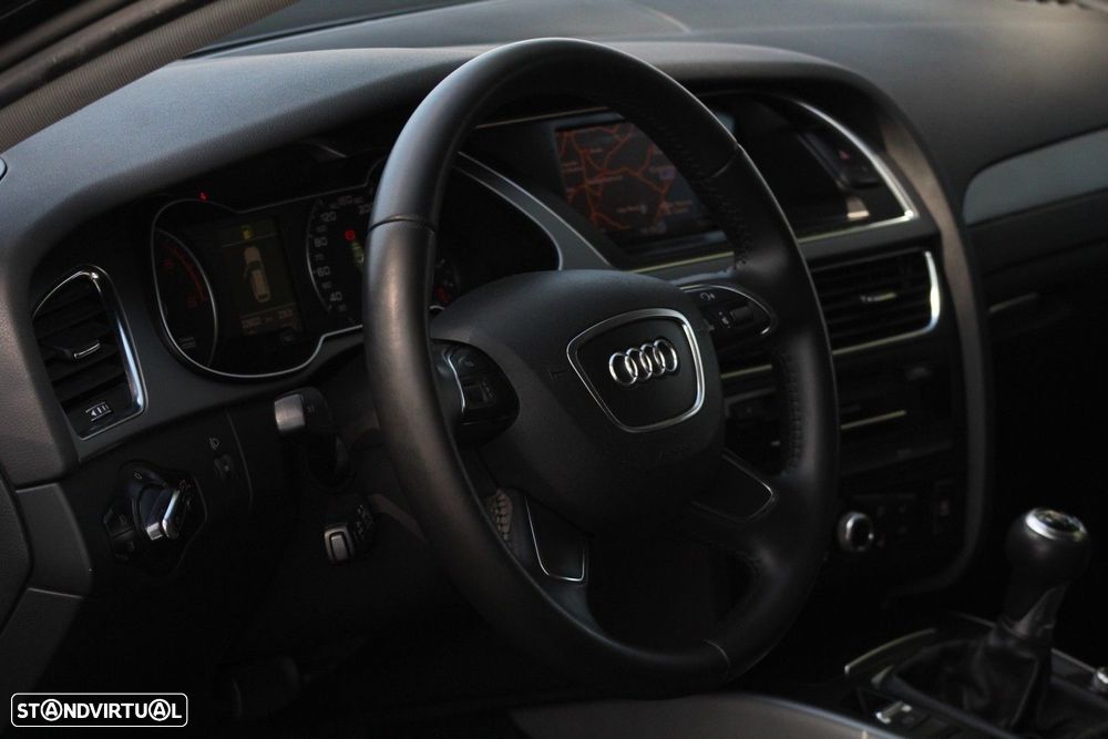 Audi A4 Avant 2.0 TDI Business Line - 17