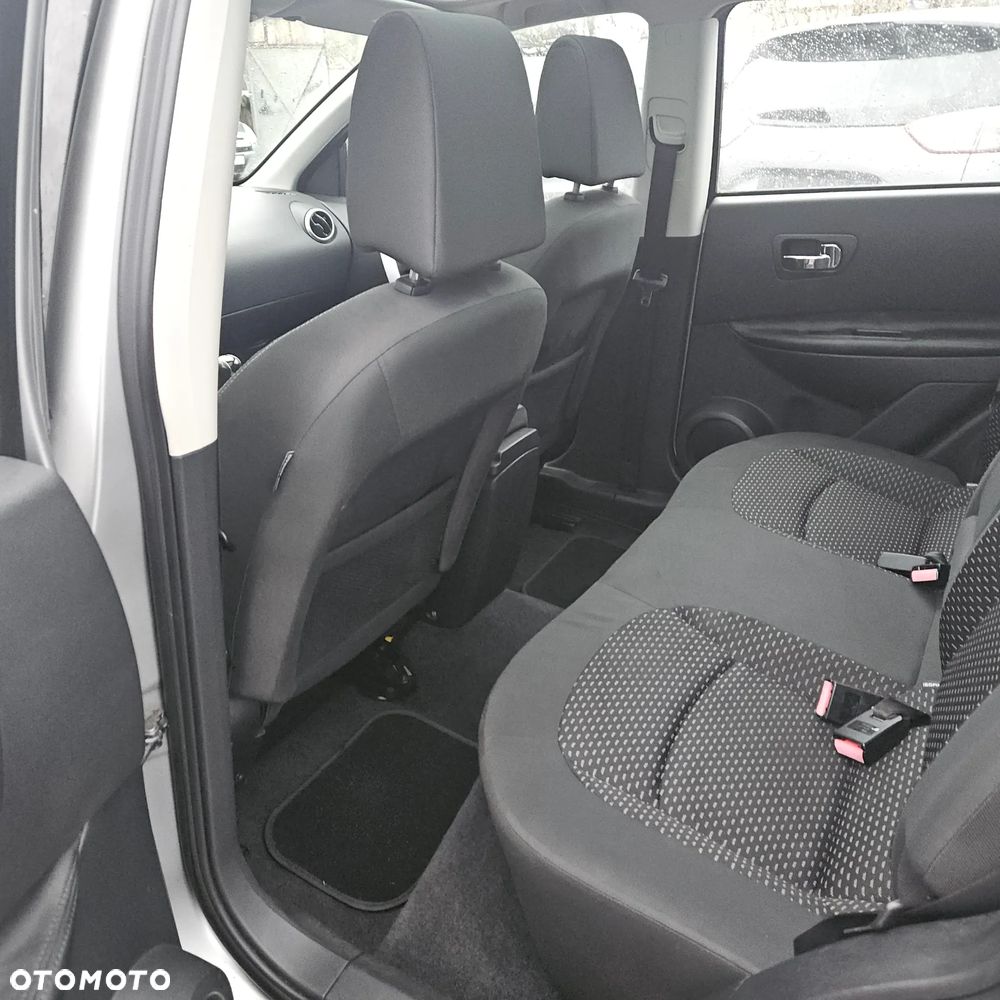 Nissan Qashqai 1.6 visia - 13