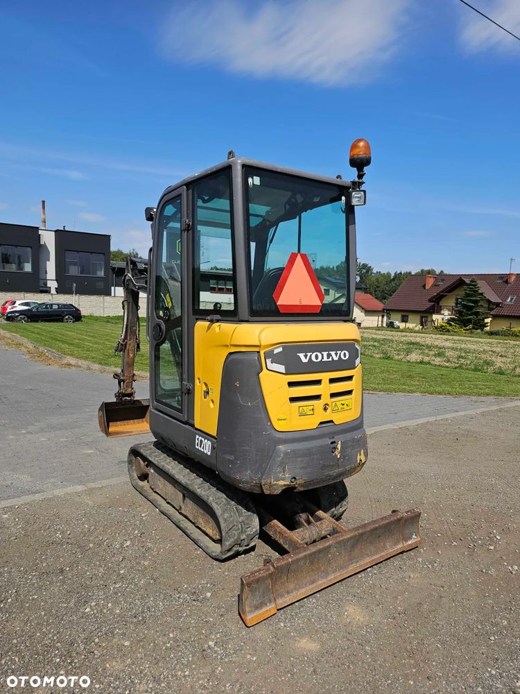 Volvo EC20D - 3