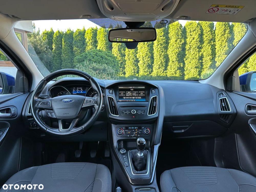 Ford Focus SW 1.5 EcoBoost S&S Sport - 3