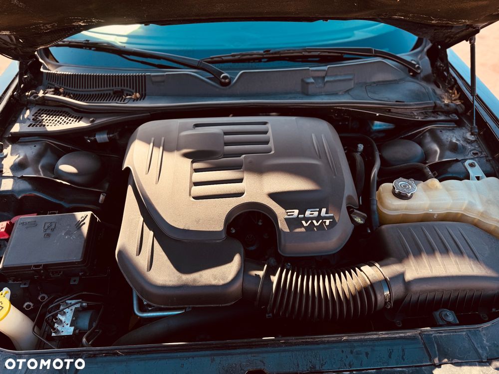 Dodge Challenger 3.6 SXT Plus - 12