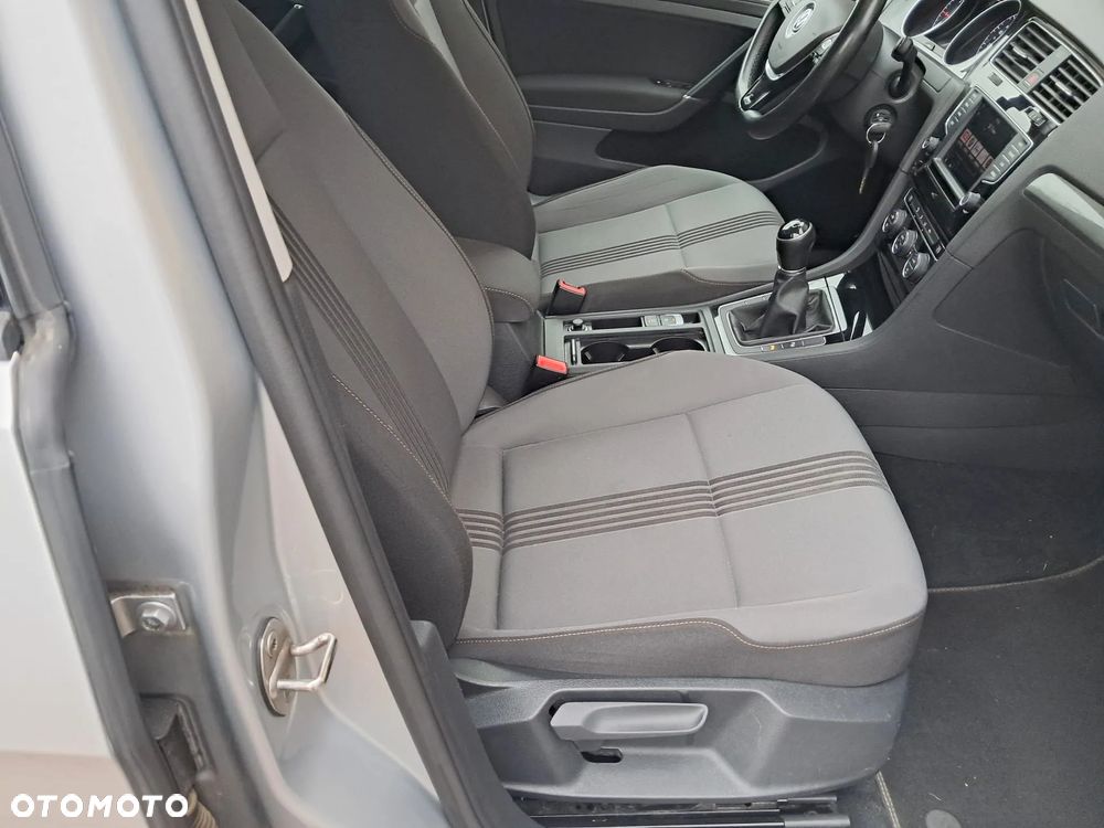 Volkswagen Golf 1.6 TDI BlueMotion Technology Allstar - 13