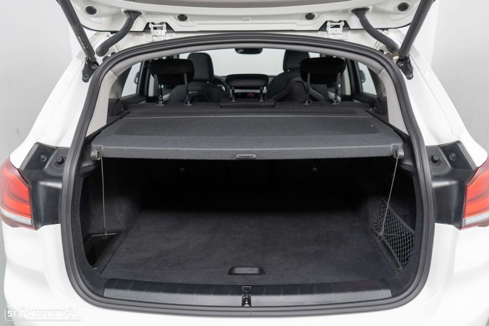 BMW X1 25 e xDrive Corporate Edition - 13