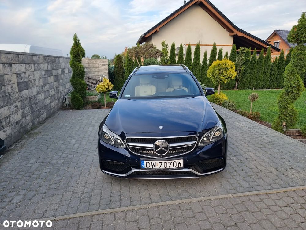 Mercedes-Benz E-Class 2014 photo 4