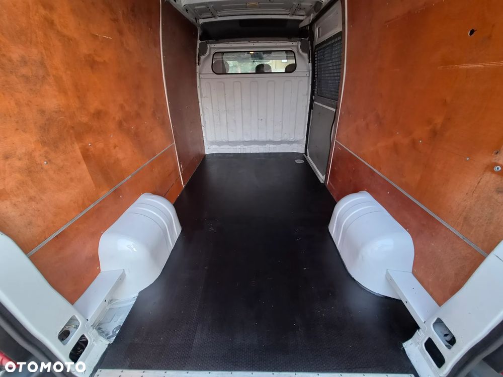 Renault Master - 25