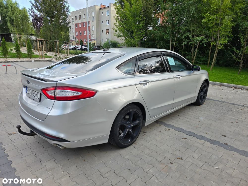 Ford Fusion - 5