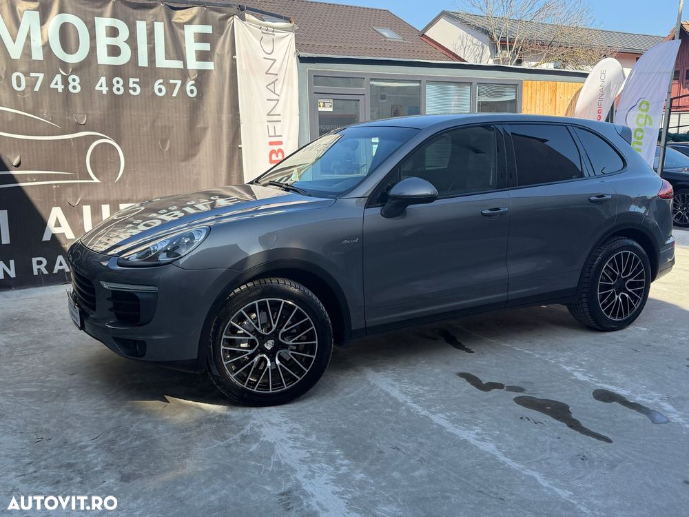 Porsche Cayenne 3.0 L - 20
