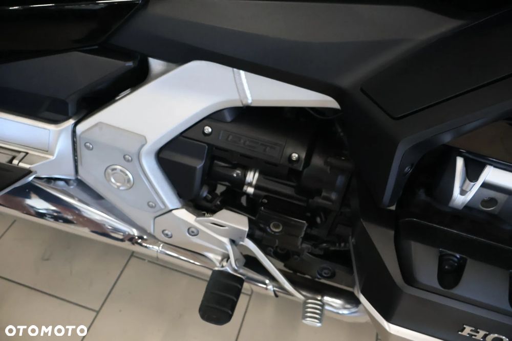 Honda GL - 16