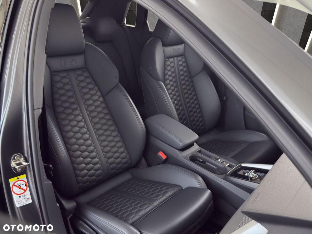 Audi RS3 Sportback - 17