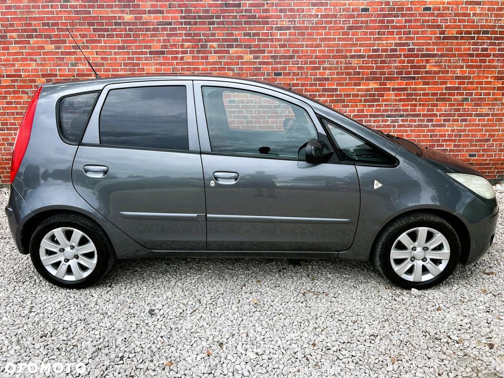 Mitsubishi Colt - 36