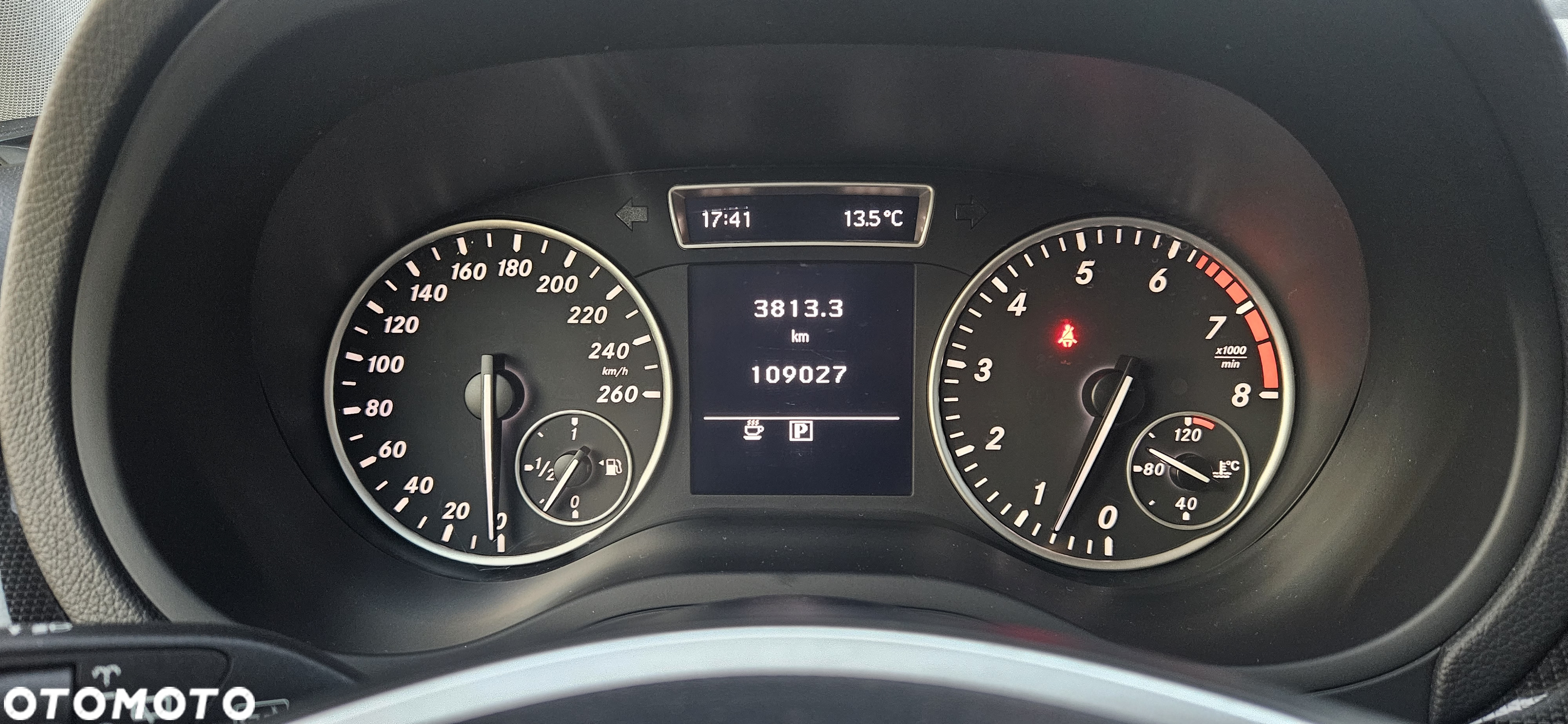 Mercedes-Benz Klasa B 180 BlueEFFICIENCY Edition - 31