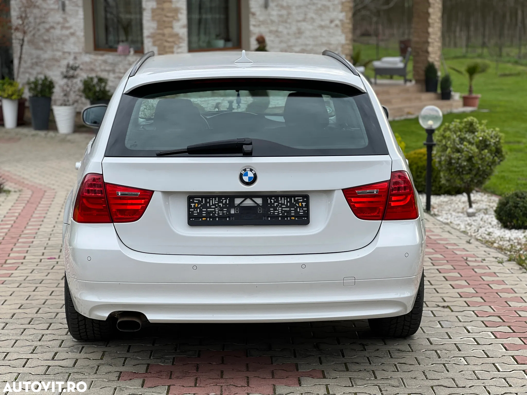 BMW Seria 3 316d - 10