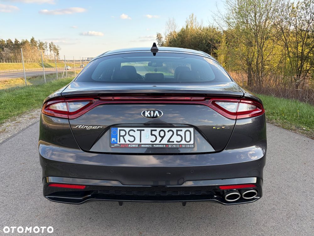 Kia Stinger - 4