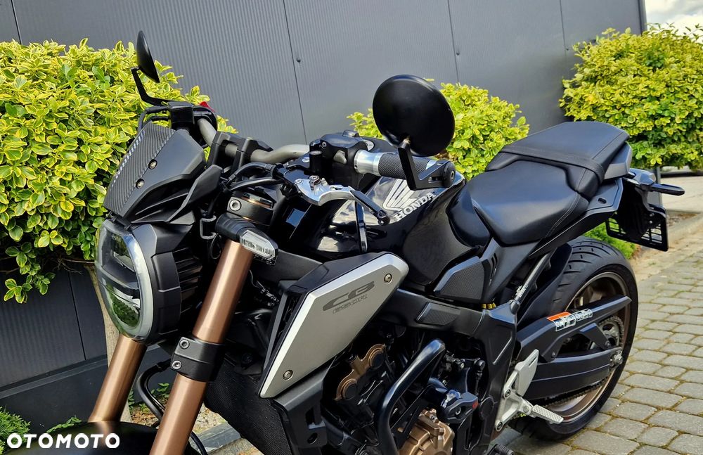 Honda CB - 23